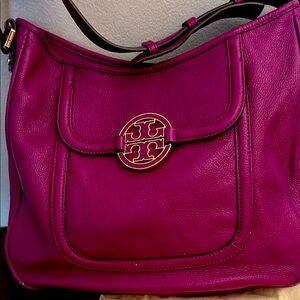 Classic Tory Burch Orchid Leather Shoulder Bag